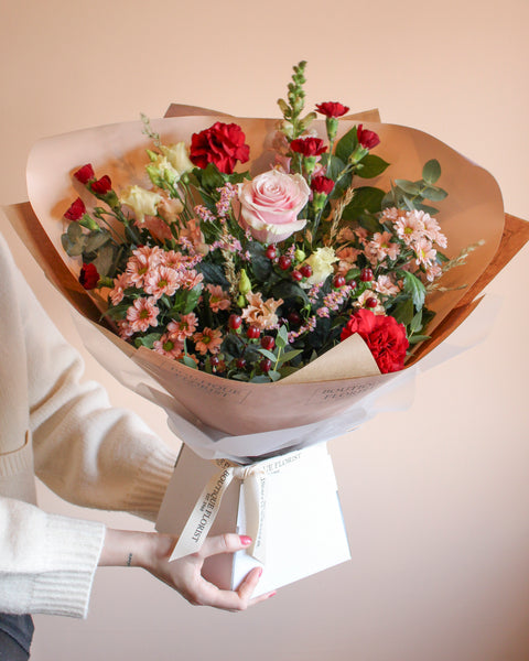 The 'Delightful Apricot' Gift Box
