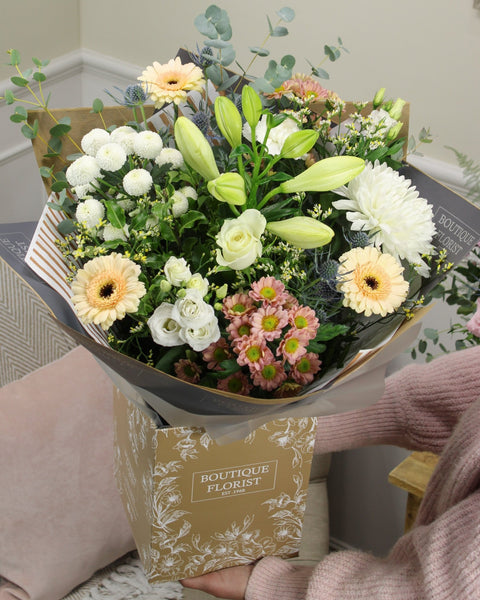 The 'Classic Winter' Box Bouquet